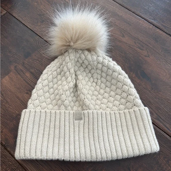 Lululemon Cozy Cream Knit Pom-Pom Toboggan Beanie - Picture 9 of 9